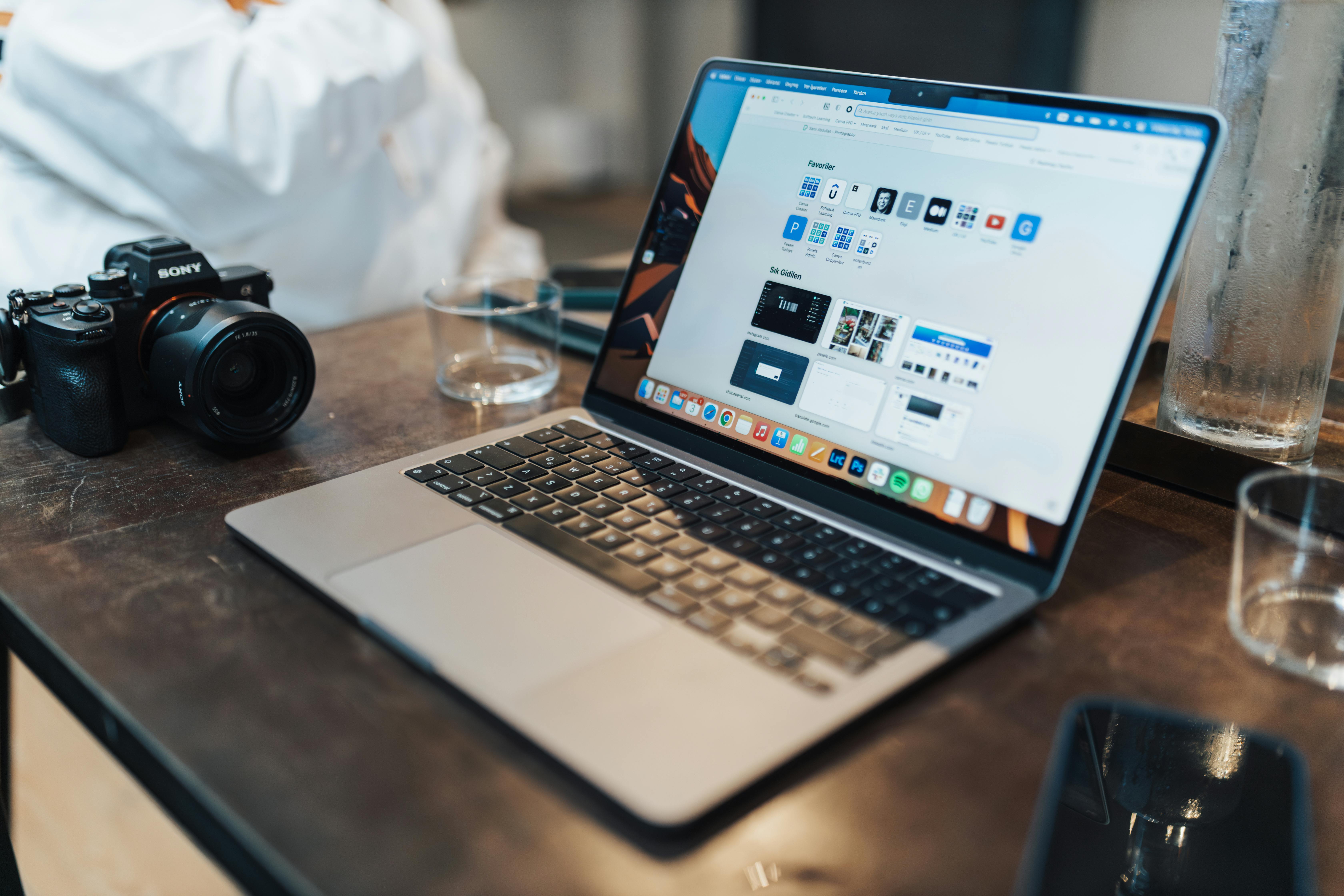 AI brochure creator free