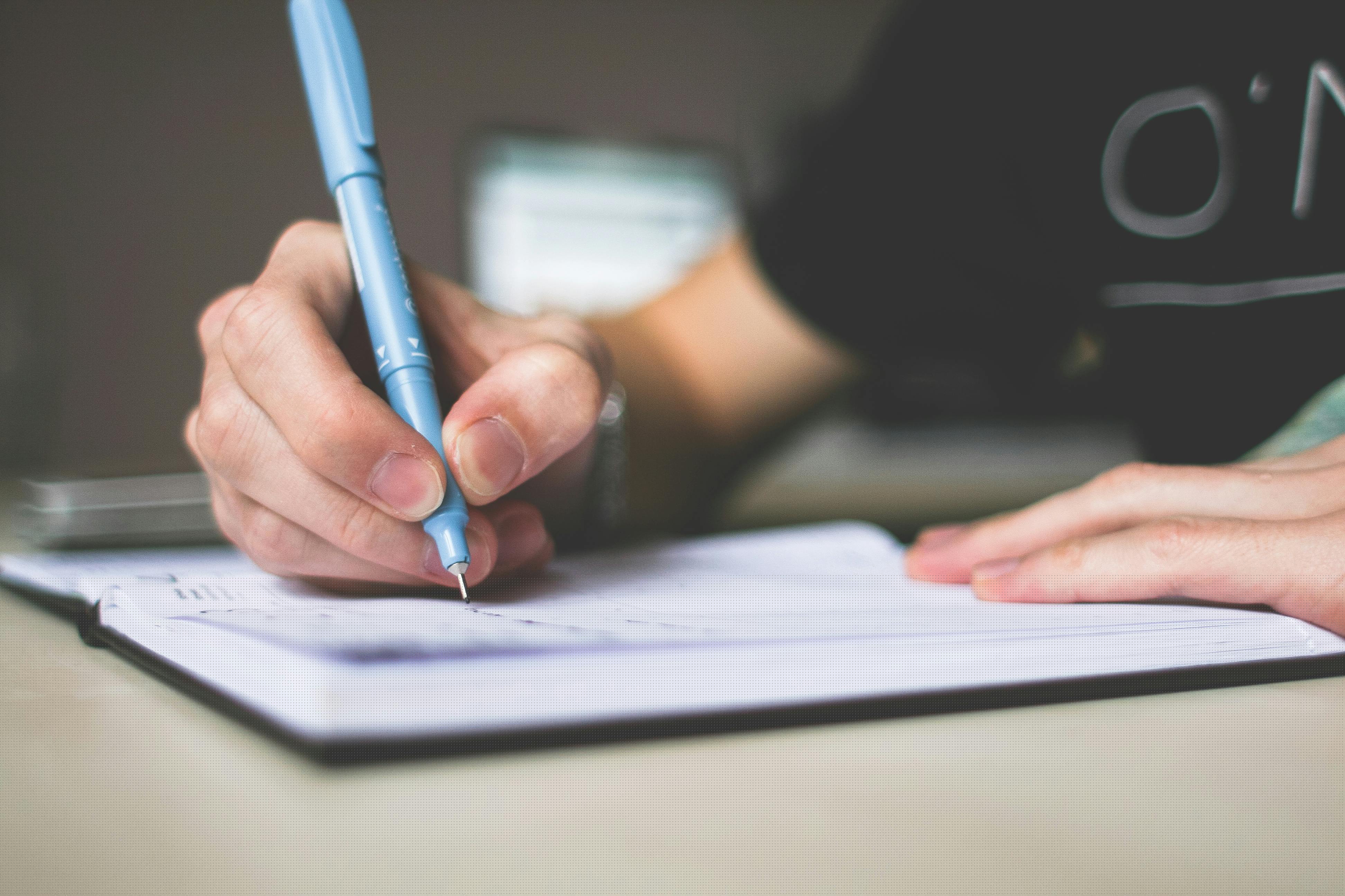 Is a Flawless AI Grammar Checker Worth It? Here's Our Verdict