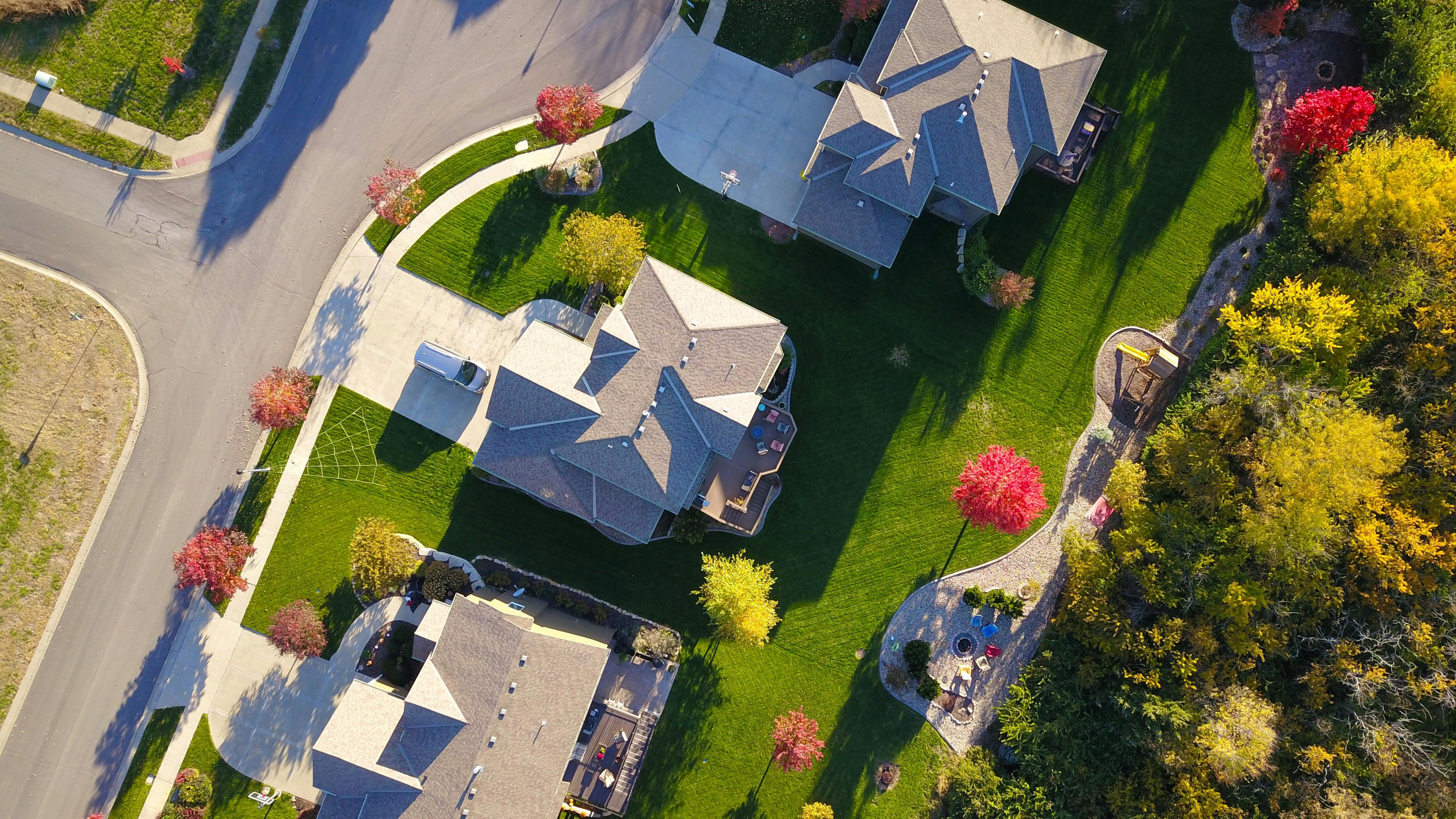 Free vs Paid AI Tools for Real Estate Agents: Which Are Worth It?