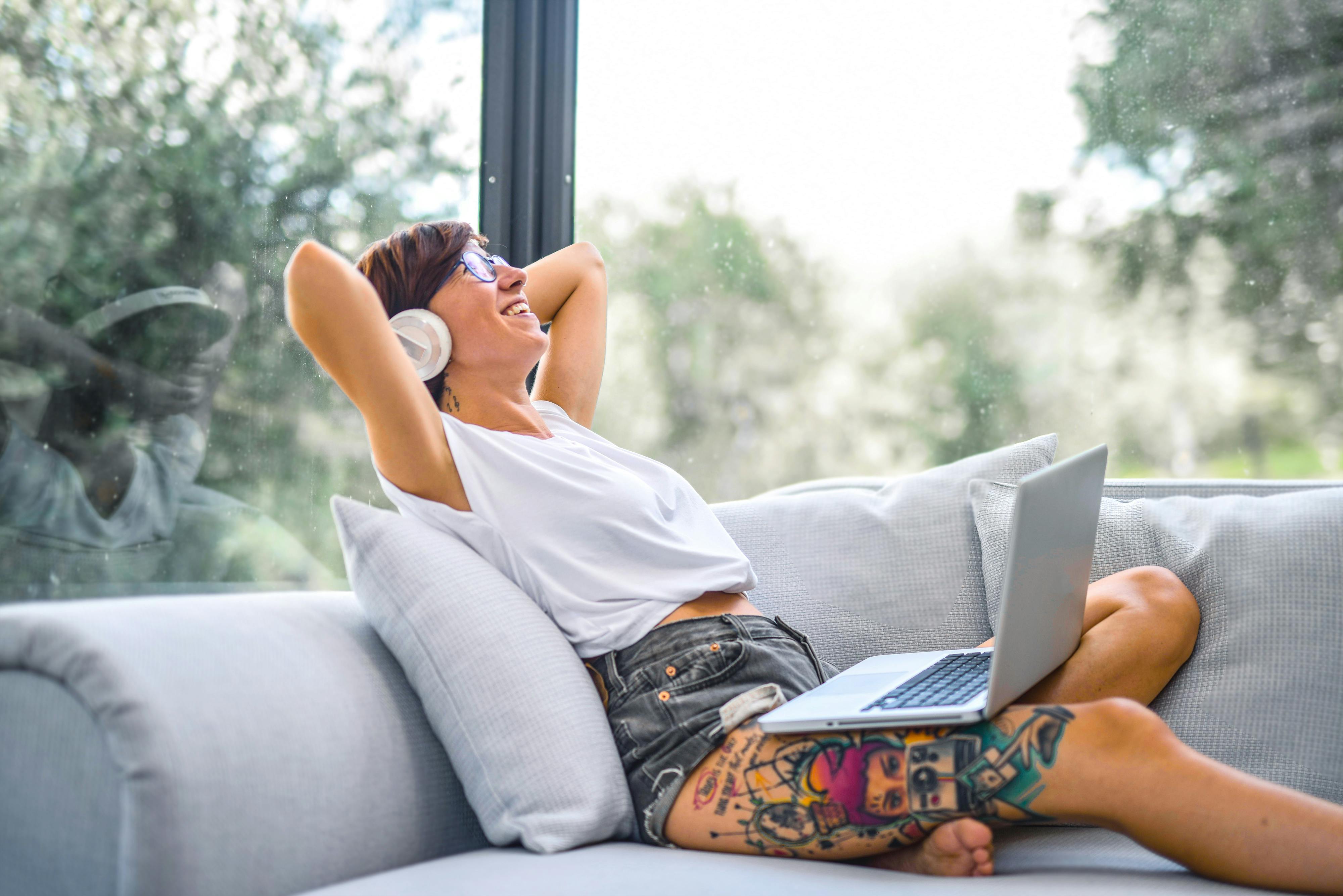 pexels-olly-3768158.jpgAmper Music AI vs competitors