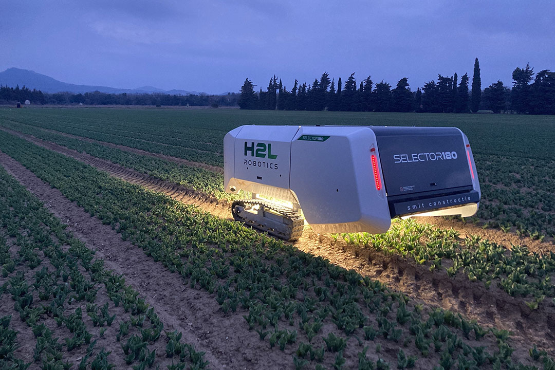 From Fields to Factories: The Diverse Applications of Autonomous Robot