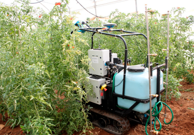 How Agricultural Pesticide Spraying Robots Revolutionize Crop Protection in 4 Steps