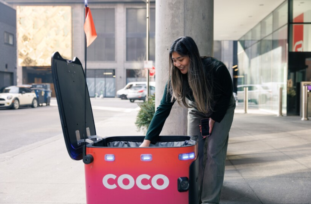 Chicago's Silent Sidewalk Couriers: How Delivery Robots Chicago Are Rewriting Urban Logistics