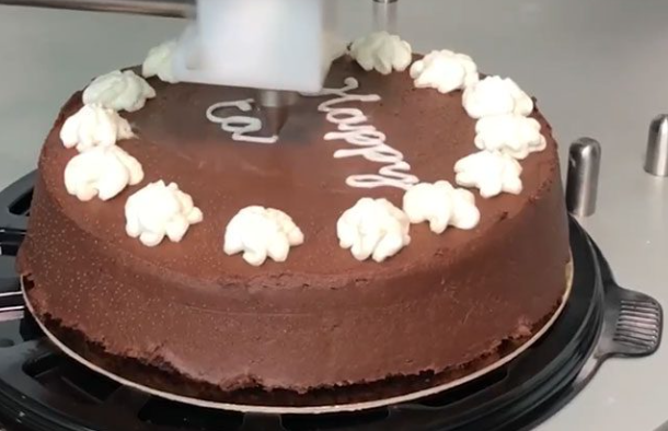 Beyond the Mixer: Finding the Best Baking Robot for Perfect Cakes Every Time
