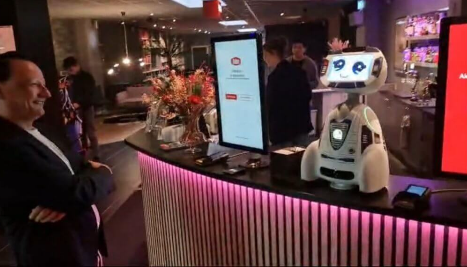 Your New Front Desk Superhero: How a Receptionist AI Robot is Transforming Business First Impression