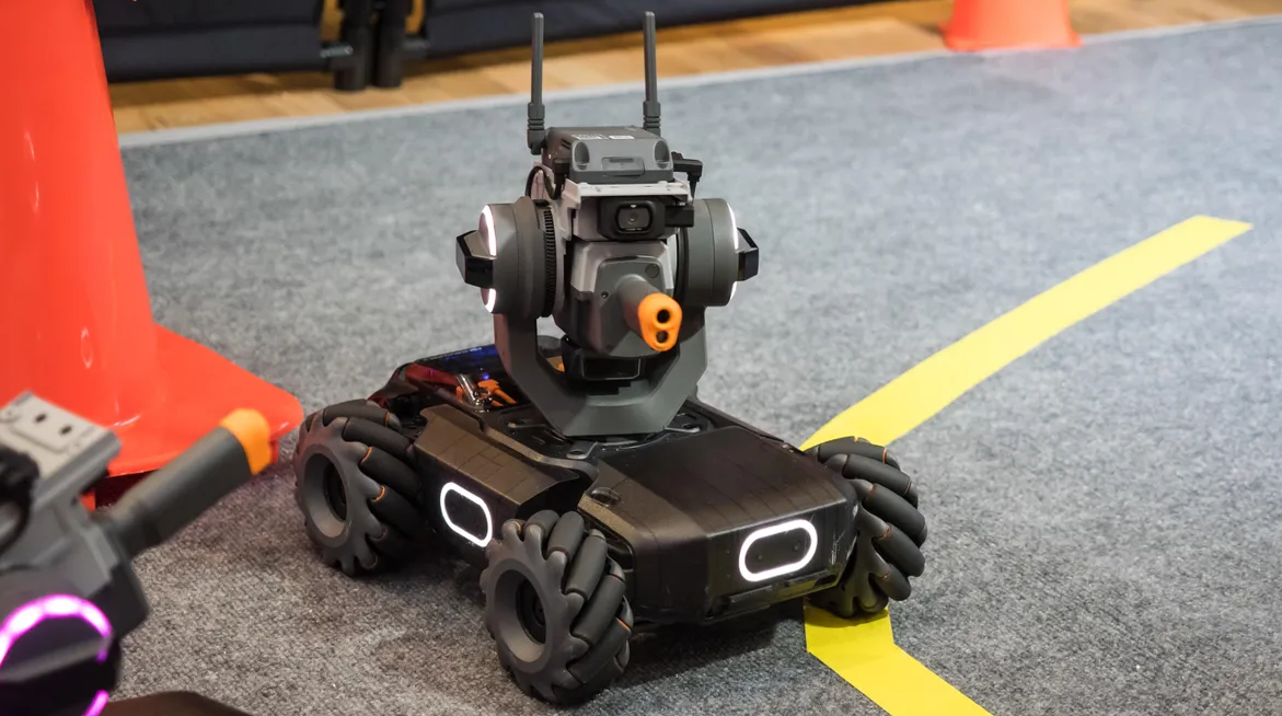 Beyond Dashcams: How The Driving Robot Camera Is Revolutionizing Mobility